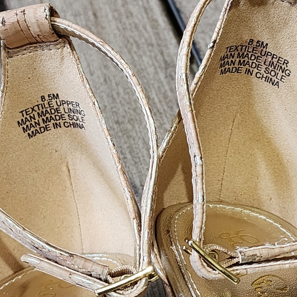 Lilly Pulitzer - Picture 11 of 11